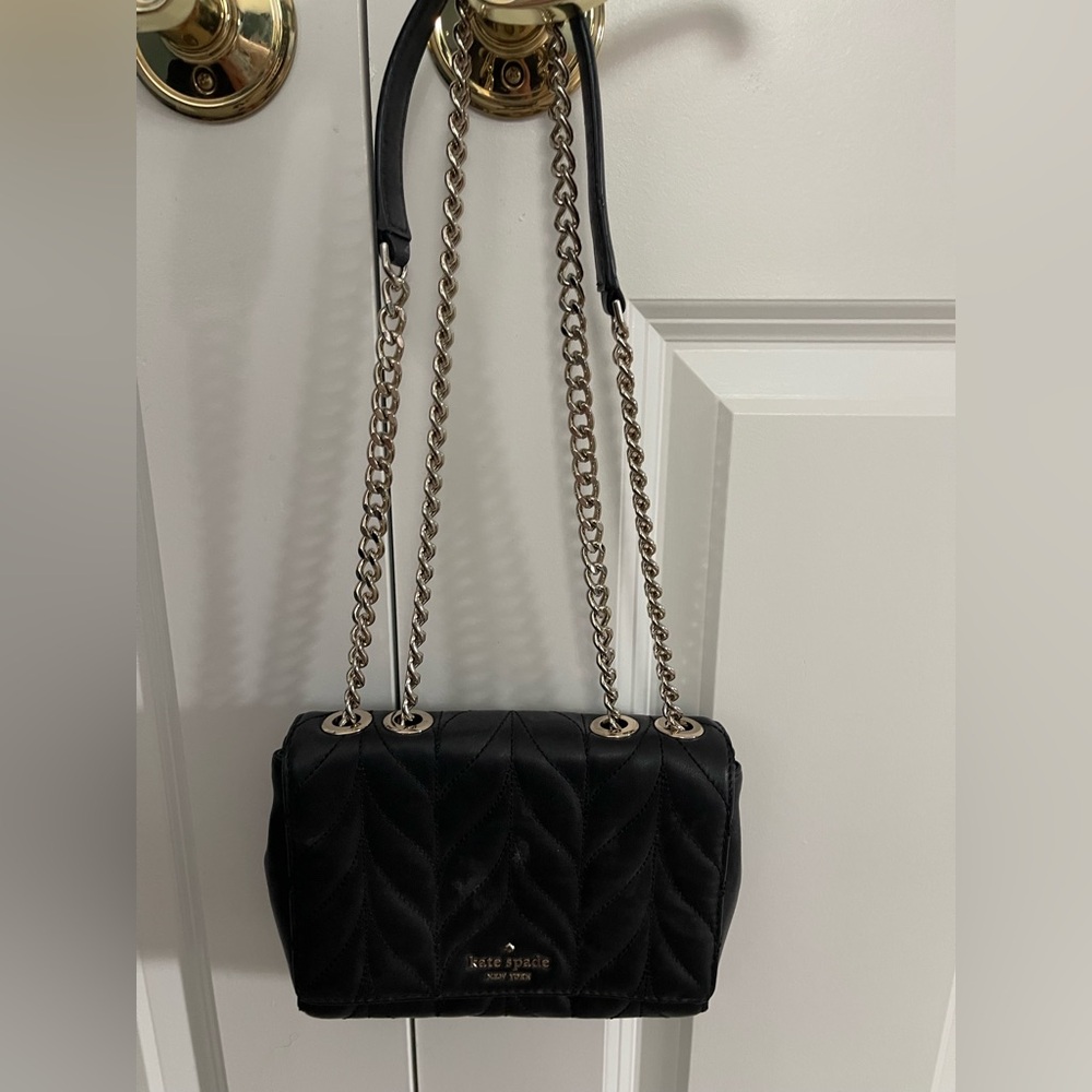 Kate Spade New York, Elegant Black Quilted Shoulder Bag